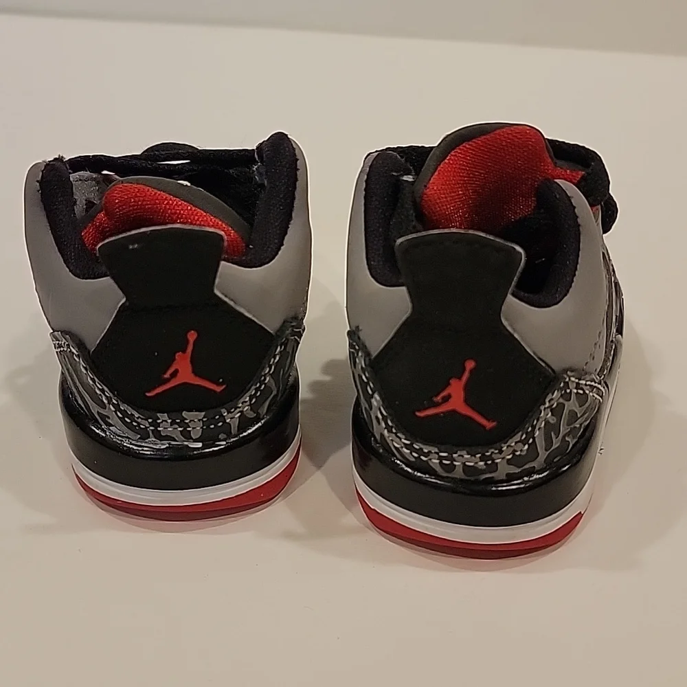 Nike Air Jordan Son of Low TD Toddlers Shoes Size 2c Basketball Gray 599928 004